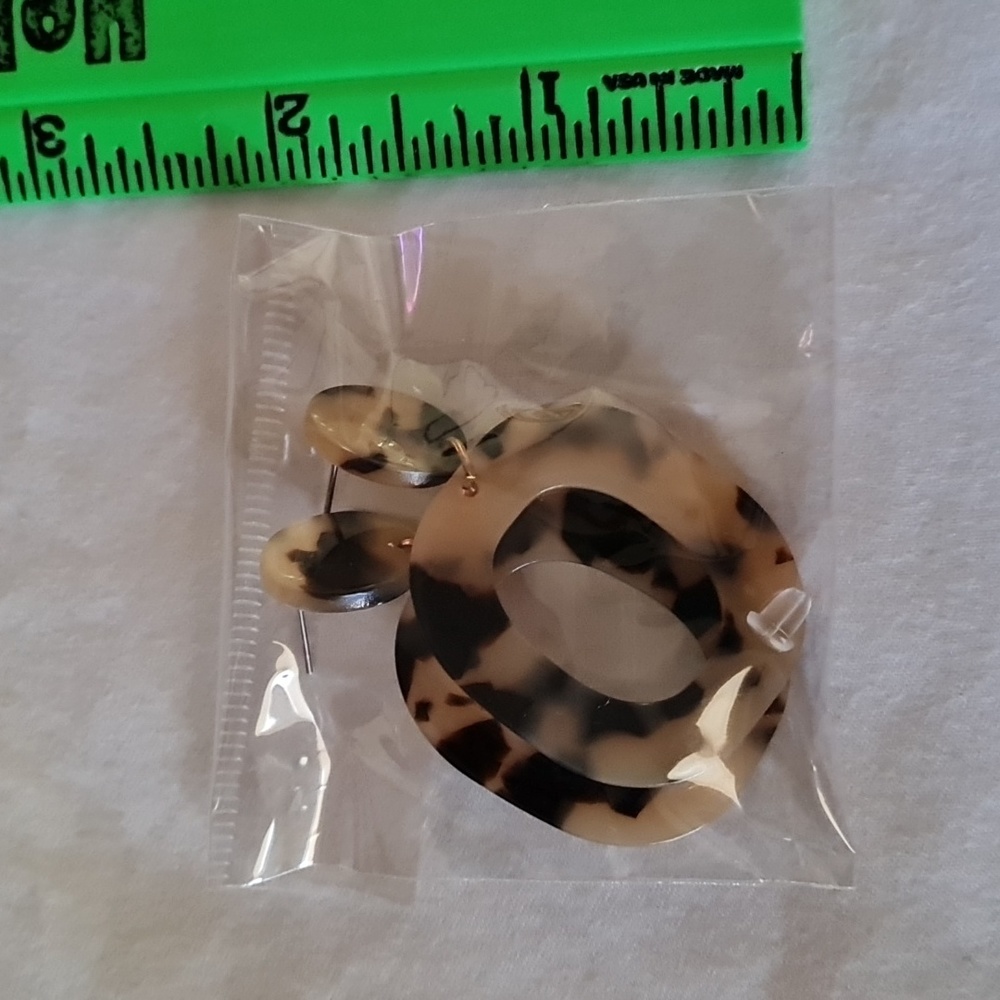 Tortoise shell pierced earrings
